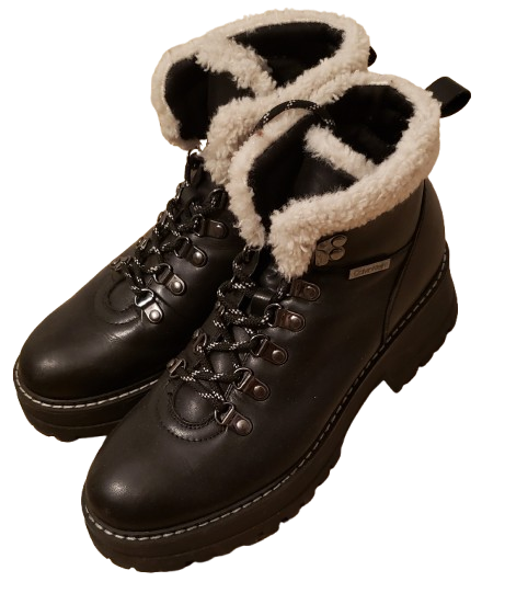black boots with a white fluffy border